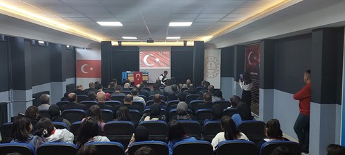 Özalp  ilçemizde 12 Mart İstiklal Marşı’nın Kabulü ve Mehmet Akif Ersoy’u Anma Günü dolayısıyla  program düzenlendi. 